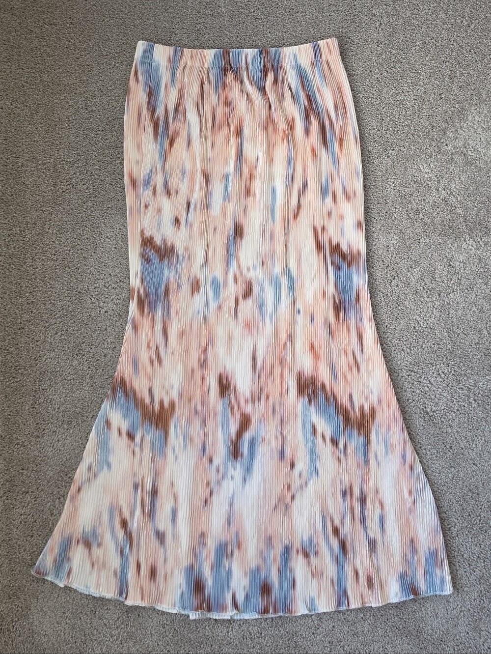 Pleated Tie Dye Maxi Skirt - Picture 9 of 15